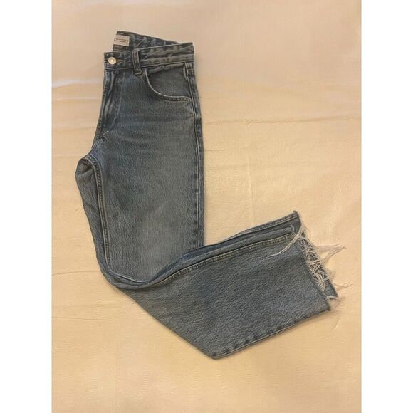 Zara Straight Legged Frayed Bottom Jeans Size 0 - Picture 3 of 10